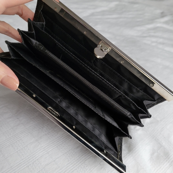 Evening wallet 🖤 - Picture 2 of 4